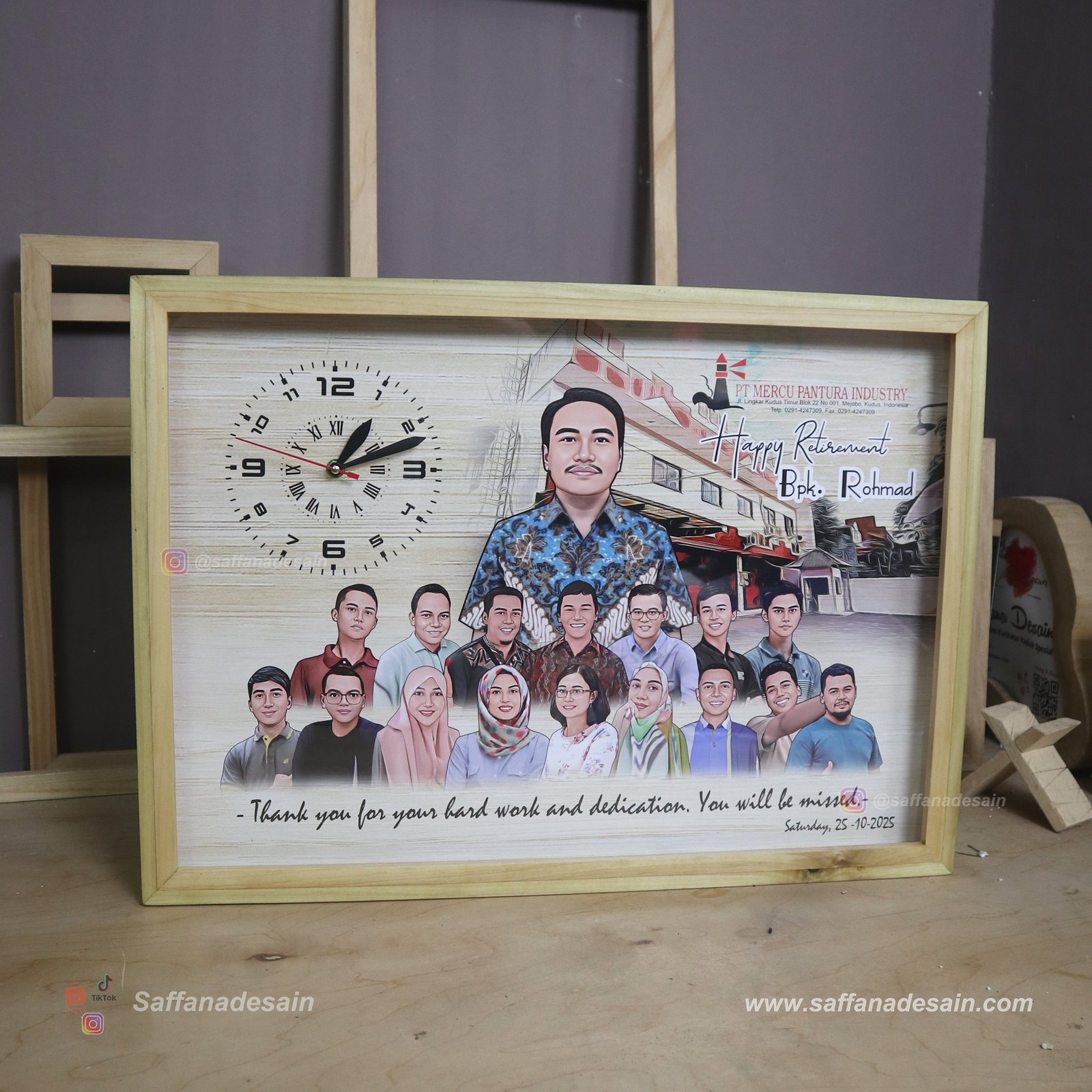 Karikatur Standart - Jam Custom A3 3D Natural Wood
